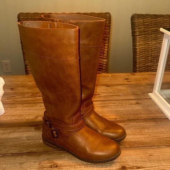 Brown Knee-High Boots with Buckle Detail - Picture 1 of 1